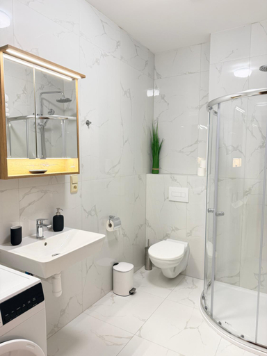 Bathroom 3, Parkside Apartments Prague, Praha 5