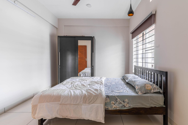 Bedroom 2, Amminis Mansion by Doris Homes, Thrissur