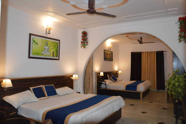Room 2, Himalayan Retreat Neelkanth, Nainital