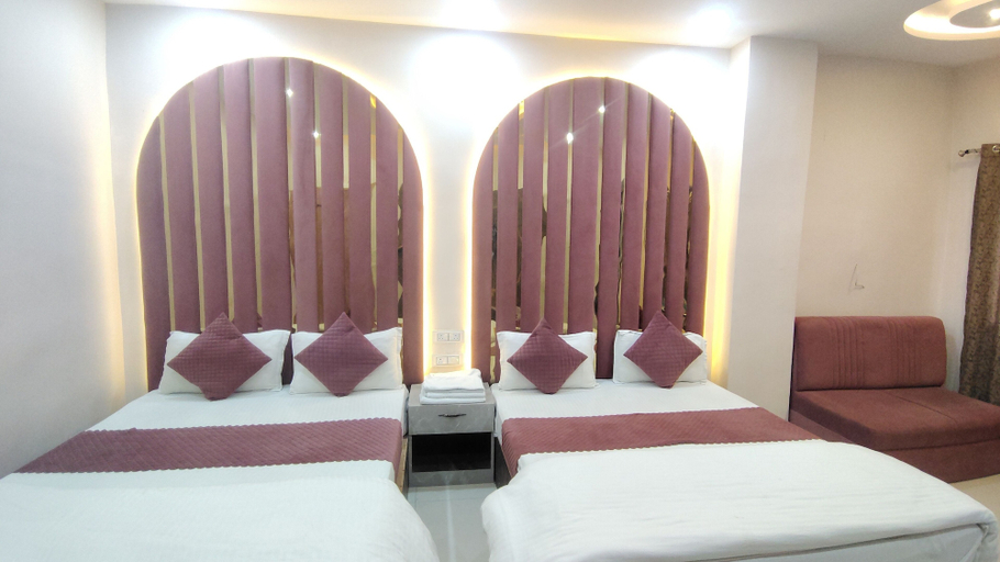 Room 3, Hotel Kesar, Satna