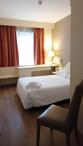 Bedroom 3, Hotel Des Alpes, Torino