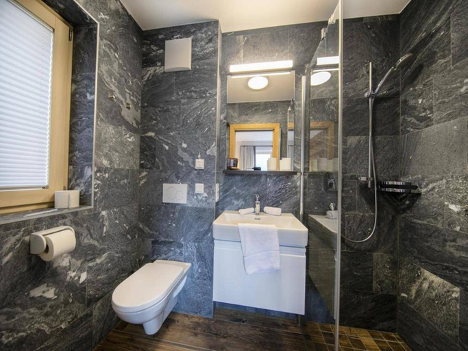 Bathroom 3, Nationalpark Chalet Dreiherrenspitze, Zell am See