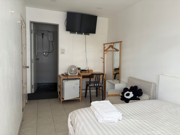 Bedroom 3, Jellyfish Hostel, Pattaya