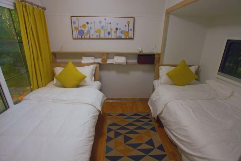 Bedroom 3, Nanlahe Paya Resort Hotel, Xishuangbanna Dai