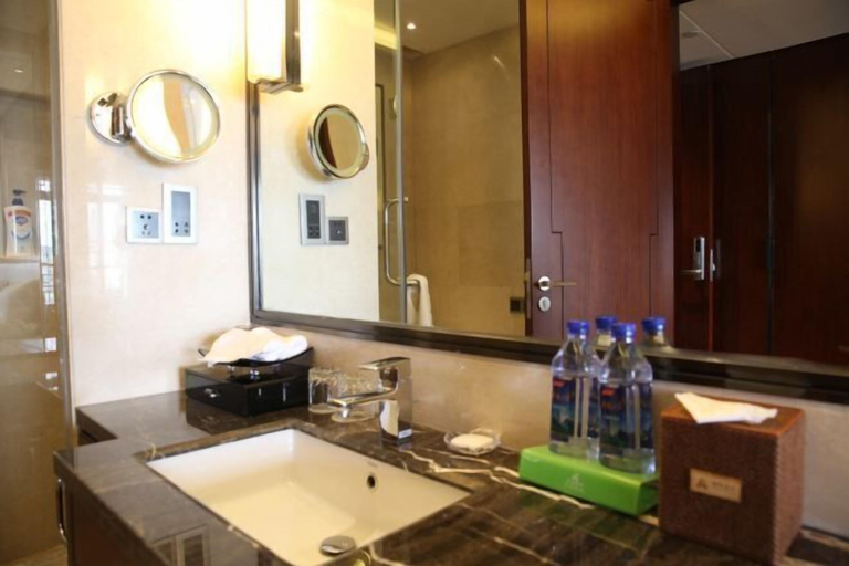 Bathroom 4, Ji'an Hotel, Ji'an