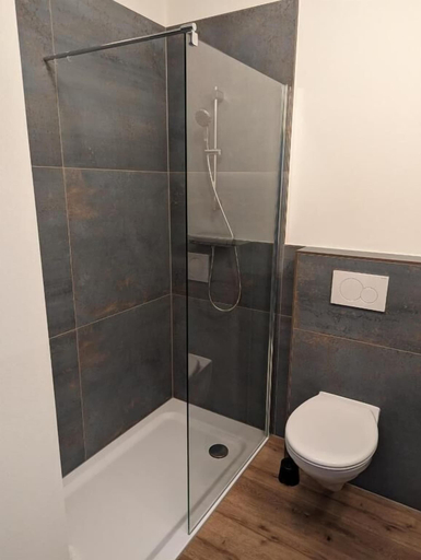 Bathroom 3, PaGa Restaurant & Hotel, Diepholz