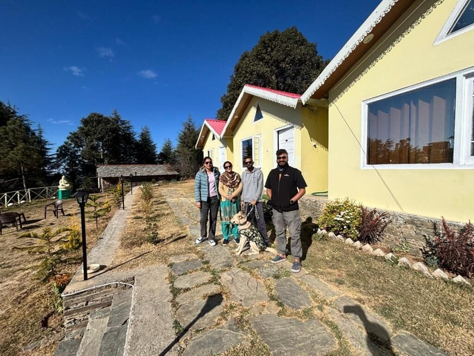 Property grounds, The Hideaway Chail, Shimla