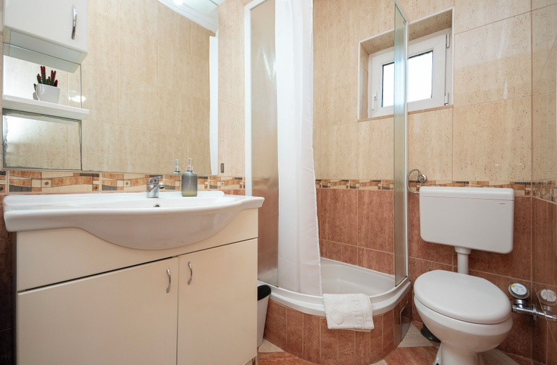 Bathroom 4, Apartments Zvonko, Omiš