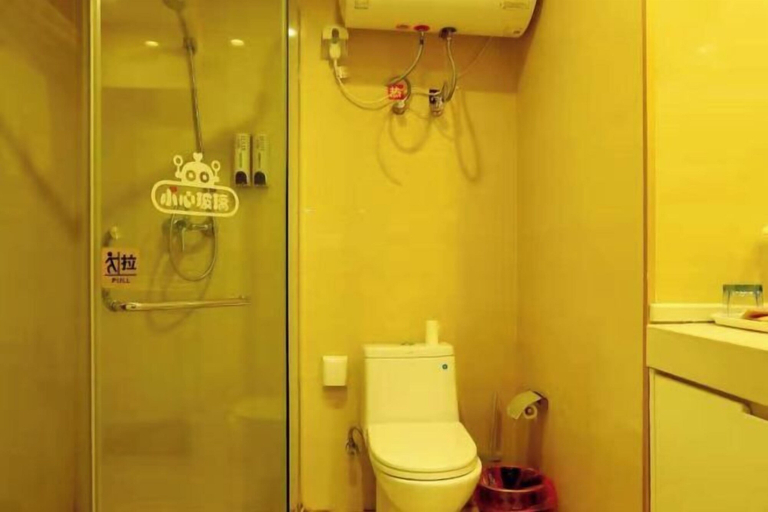 Bathroom 3, Pengyouquan. Hotel, Xuzhou