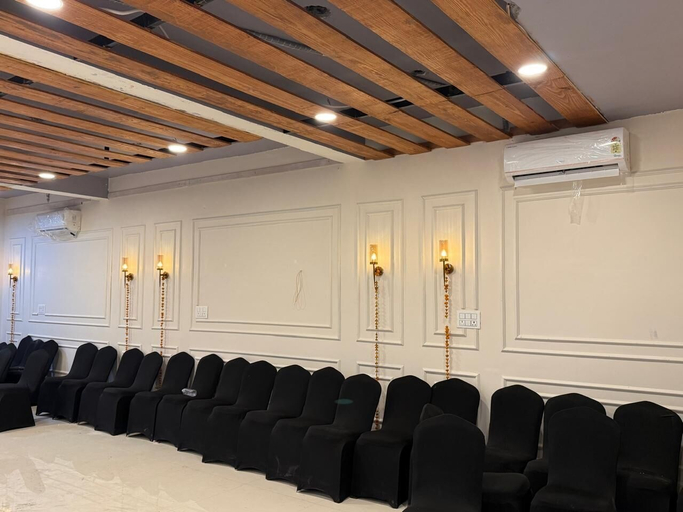 Interior 4, la opera, Gwalior