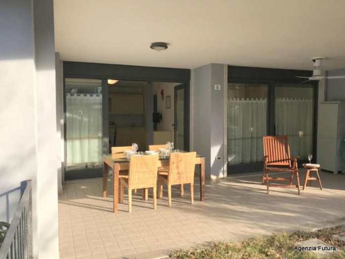 Garden 4, Sweet apartment with bright garden in Grado, Gorizia