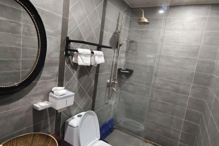 Bathroom 3, Harbor Inn She County Shendu Town, Huangshan