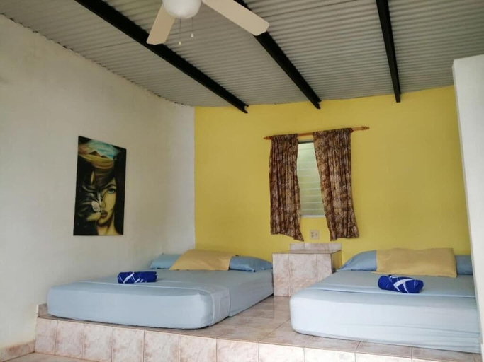 Room 4, HOTEL BOCA BRAVA LODGE, David