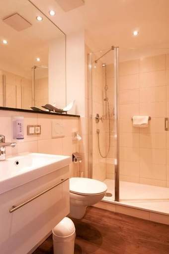 Bathroom 5, Promenandenhotel Admiral, Vorpommern-Greifswald