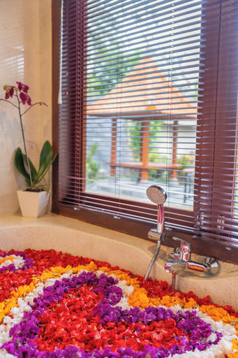 Bathroom 3, Tirtha Dawa Villa, Gianyar