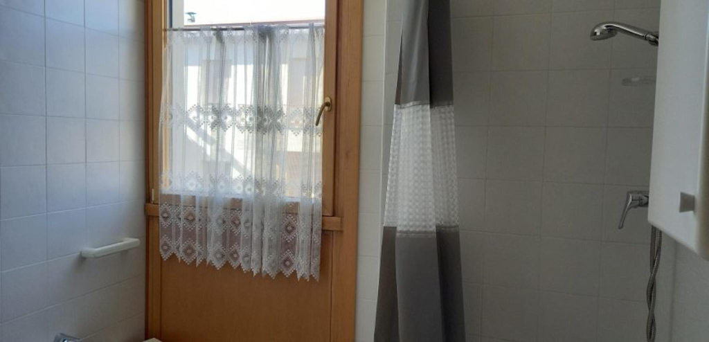 3, Family friendly vacation apartment with a balcony, Gorizia