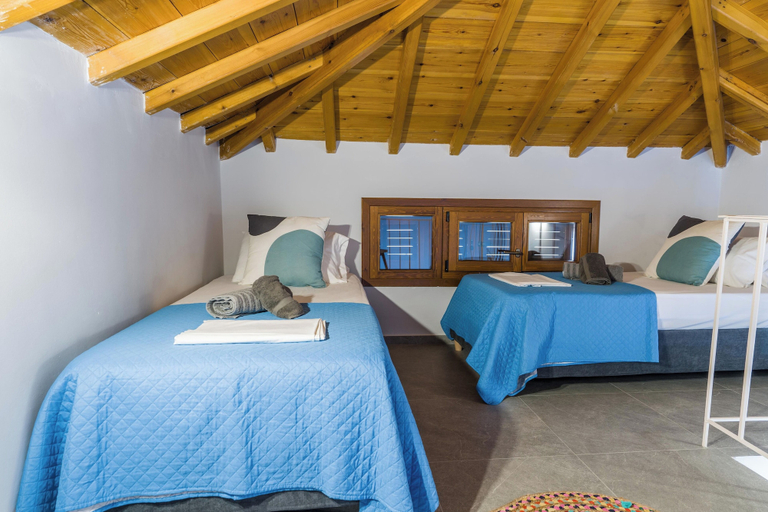Room 2, Péra Skopelos, Thessaly