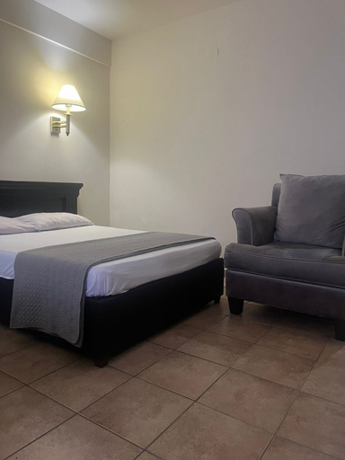 Room 5, HOTEL PLAZA CALIFORNIA, Reynosa