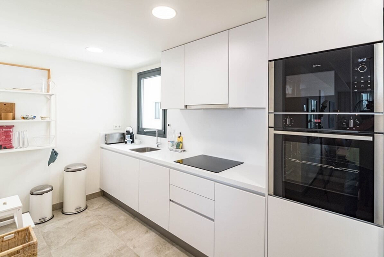 Others 5, Inf26h- Comfortable and Spacious City Apartment, Málaga