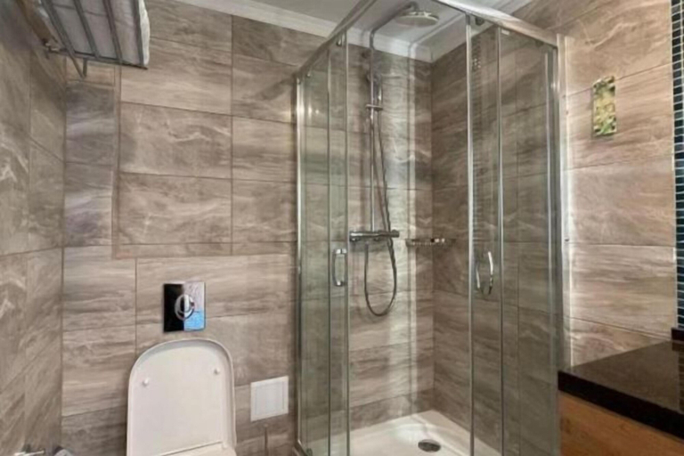 Bathroom 5, Wyndham Garden Burabay, Shuchinskiy