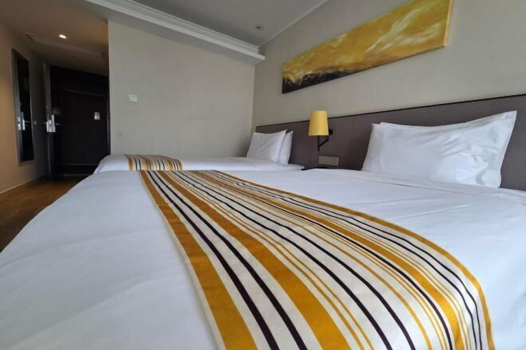 Bedroom 3, Homeinn Plus Hotel (Beijing Zhongguancun East Road), Beijing