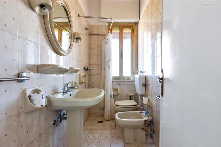 Room 4, 1186 VPS Trilo PP 1 in Posto Rosso, Lecce