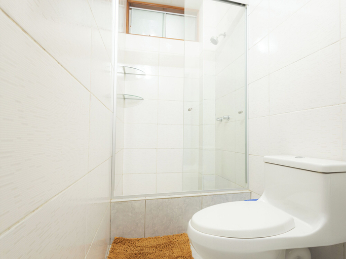 Bathroom 2, Hotel San Marino Tarapoto, San Martín