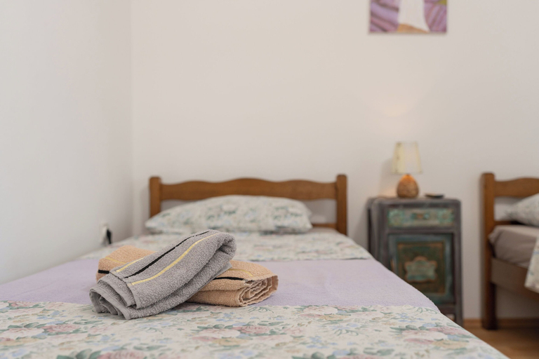 Room 2, Apartment Tihana, Vir