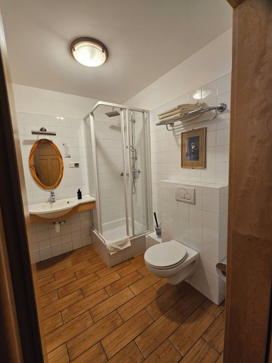 Bathroom 3, Folwark Historic Hotel, Warsaw