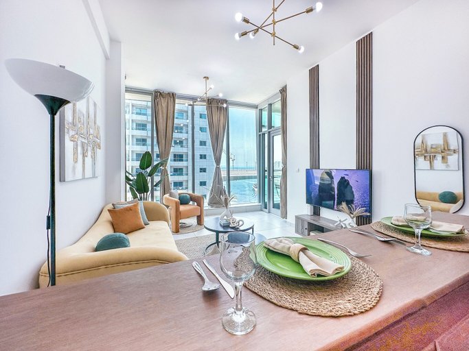 Living area 5, Marina View Stay with Rooftop Pool, Dubai