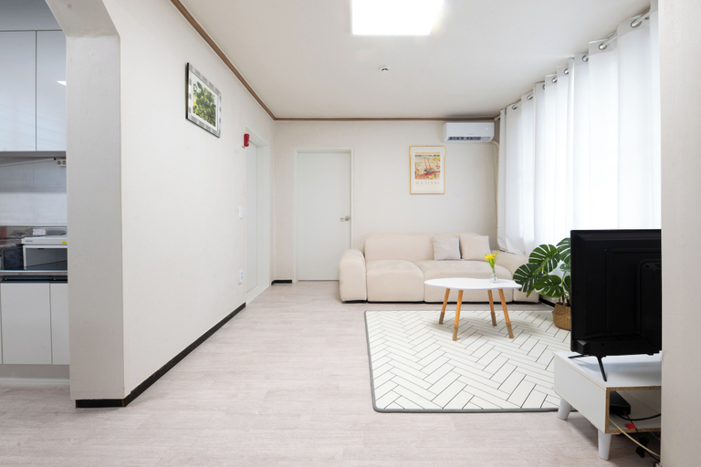 Primary image, TOV STAY, Pyeongtaek