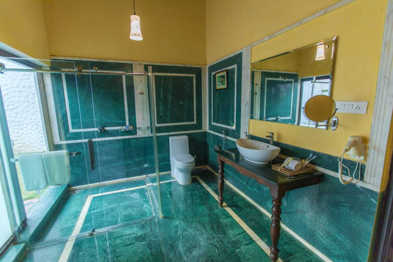 Bathroom 4, Tuli Veer Bagh Resort & Spa, Nagpur
