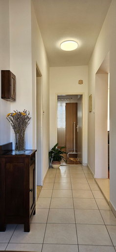Hallway, Apartment Buncuga, Jelsa