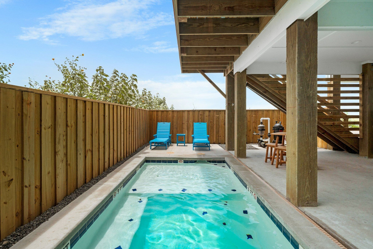 Sport & Beauty 4, Knot at Work - Private Pool, Golf Cart & Ocean View!, Nueces