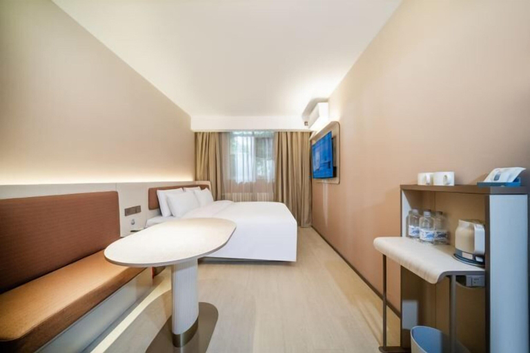 Bedroom 4, HanTing Hotel (Beijing Xidan Mall), Beijing