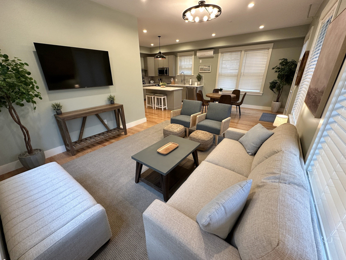 Living area 5, Brand New! 2 Bed W/ Private Deck 2 Bedroom Apts, Newport