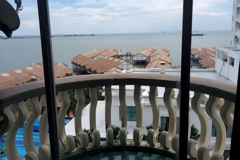 Room 5, Glory 2 Beds Room by Alpine, Port Dickson