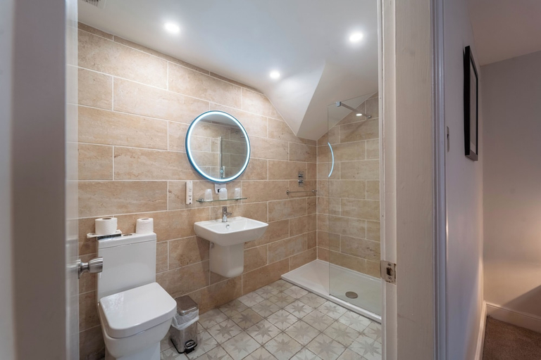 Bathroom 4, Classic Lodges - The White Swan, Northumberland