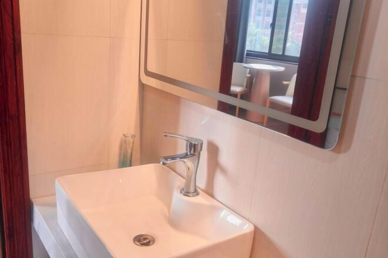 Bathroom 2, Quanzhou Xingang Hotel, Quanzhou