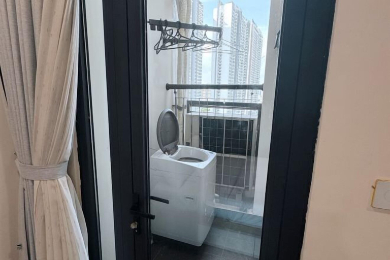 Room 4, Elegant High-Class Apartment, District 7