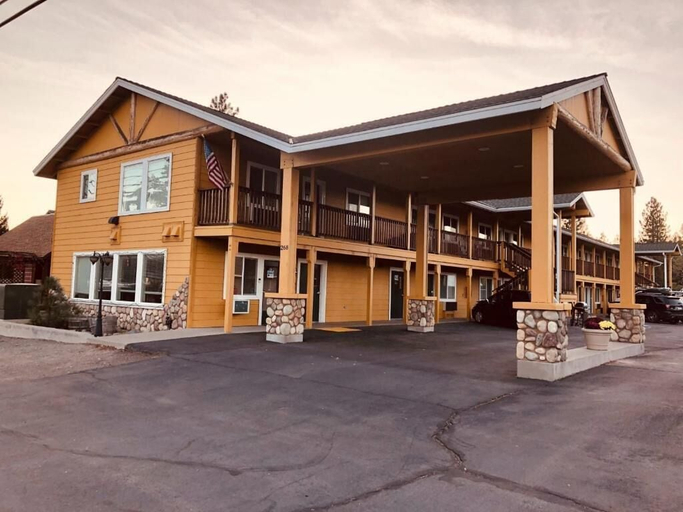 Exterior & Views 2, Antlers Inn, Plumas