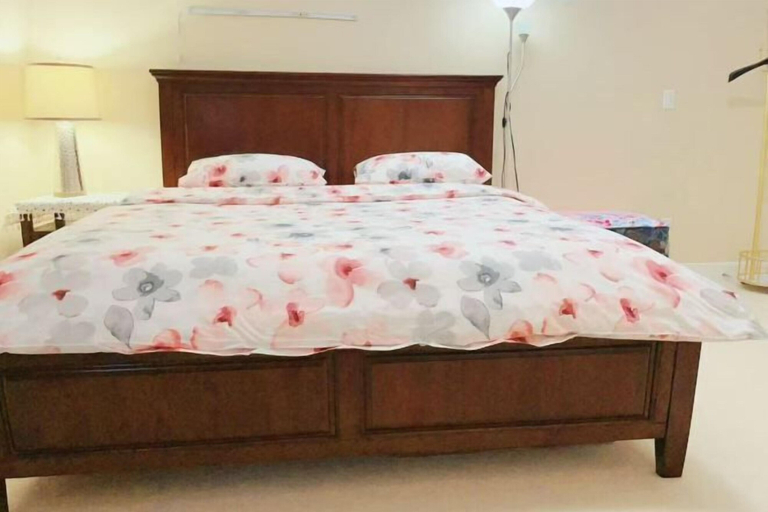 Bedroom 3, Derbyshire House Coquitlam Quiet, Clean & Comfortable · Free Parking, Greater Vancouver