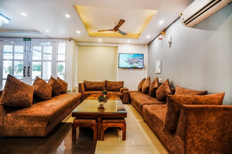 Public Area 3, HOTEL ALMOND, Panchkula