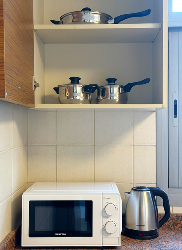 Microwave, Luxury Brand New Studio, Dubai