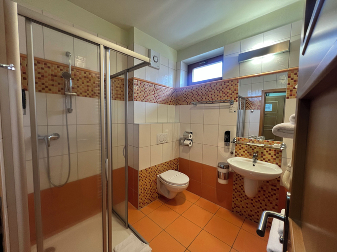 Bathroom 4, Hotel Jan Maria, Ostrava