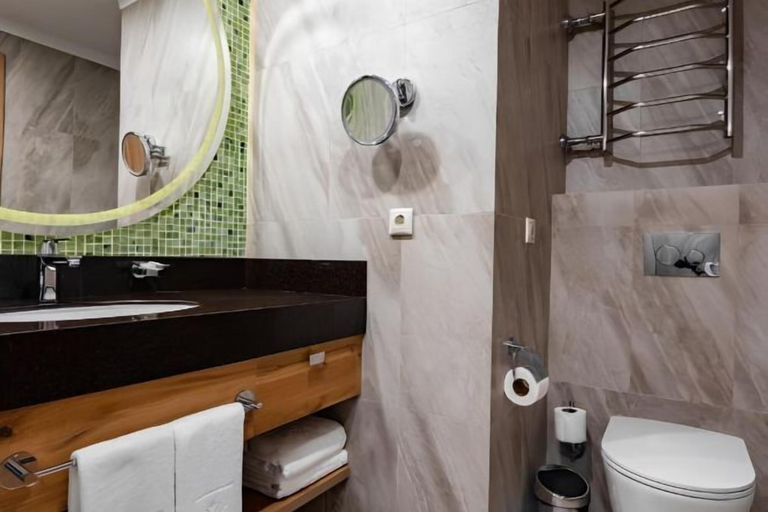 Bathroom 3, Wyndham Garden Burabay, Shuchinskiy