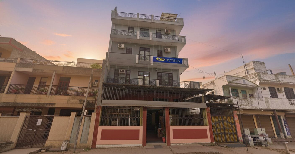 Exterior & Views 2, FabHotel Devise Residency New Delhi, Delhi