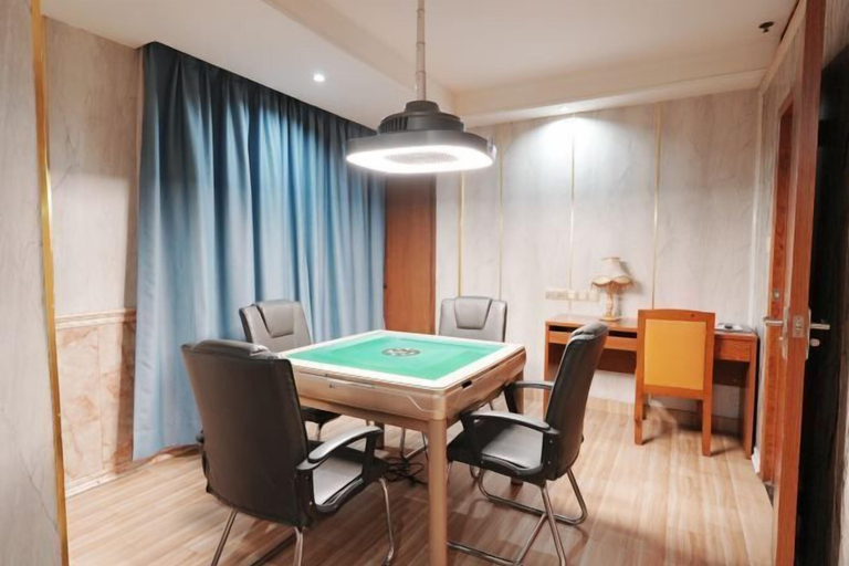 Others 4, Huayi Business Hotel, Jieyang