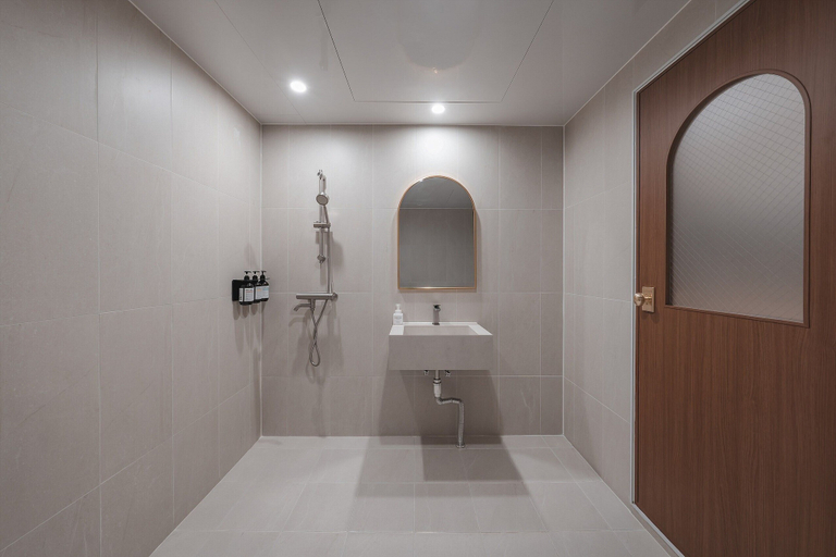 Bathroom 3, Coolstay Hotel, Gyeongju