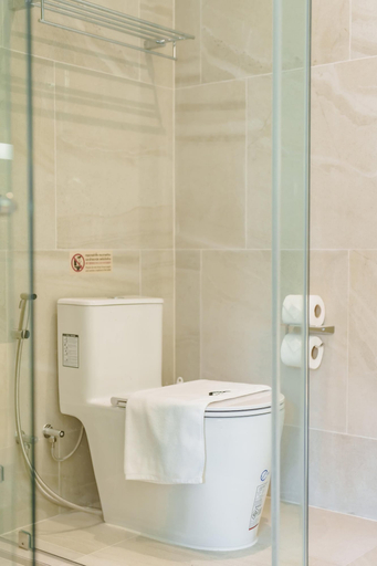 Bathroom 4, Wyndham 2229 Naiton Beach Studio Forrest View, Pulau Phuket